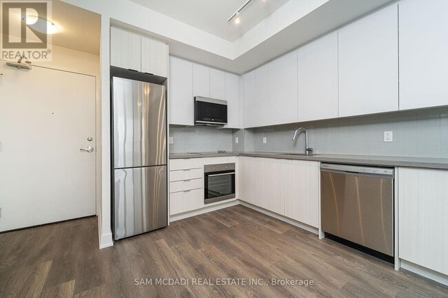 Building Photo - 297-1297 Oak Walk Dr