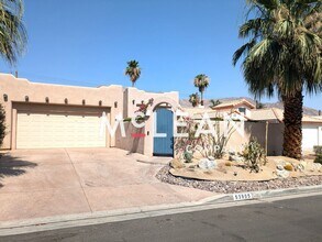 Building Photo - 53905 Avenida Mendoza