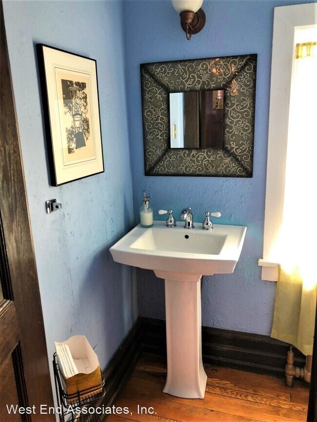 Foto del edificio - 4 br, 3.5 bath House - 25 S 15th St