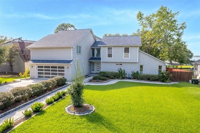 Foto del edificio - 8311 Amber Cove Dr