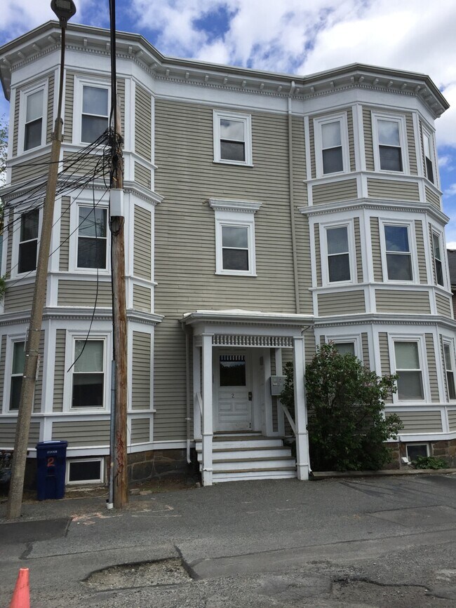 Foto del edificio - 2 Johnson Ave
