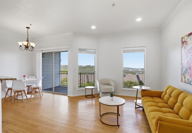 Foto del edificio - 6000 Shepherd Mountain Cove