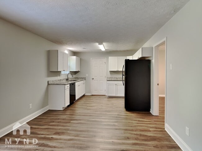 Building Photo - 80 Countryside Ln