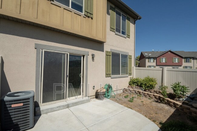 Foto del edificio - 1282 Baycrest Dr