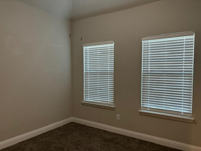 Foto del edificio - 1017 Greencove Dr