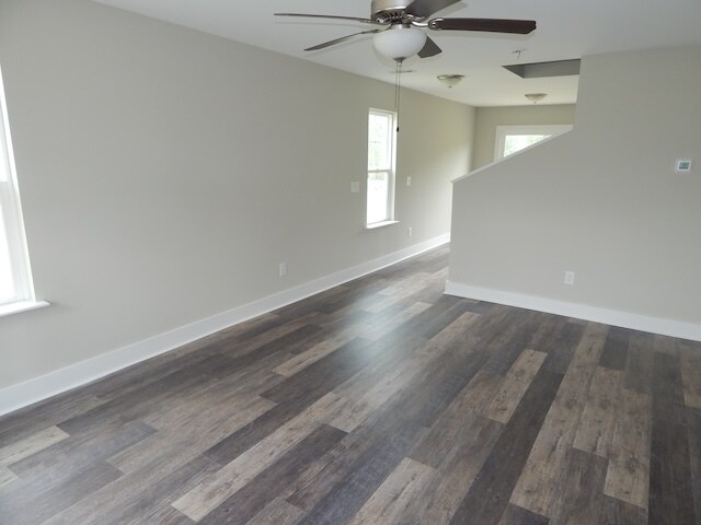 Foto del edificio - 401 Bee Cv Wy