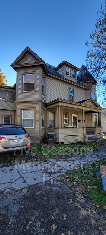Foto principal - 75 Loomis St
