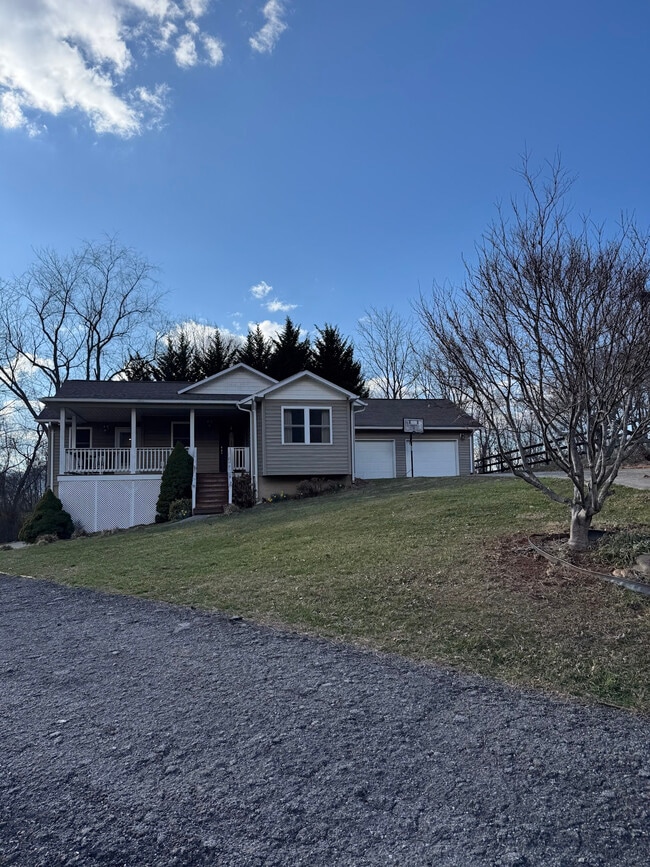 Photo - 74 Lockes Way House