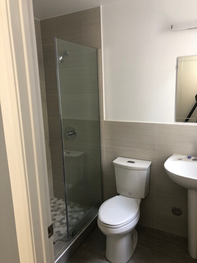 Foto del edificio - 901 Rivera St