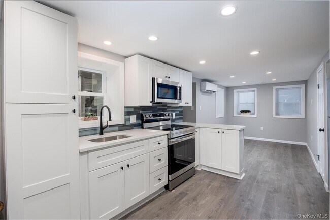 Foto del edificio - 108 Ralph Ave