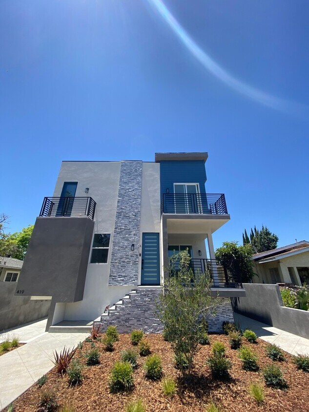 Foto principal - 419 S Eucalyptus Ave