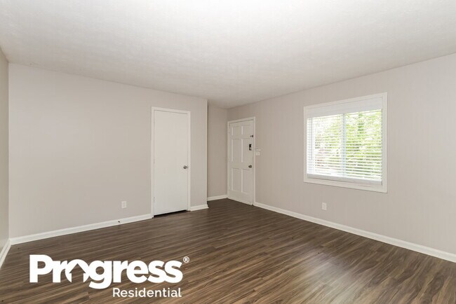 Building Photo - 108 Burkshire Ct