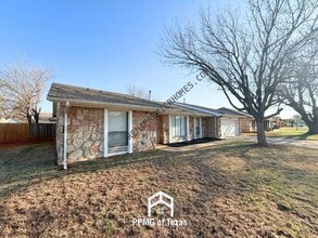 Building Photo - 5301 NW 108th Terrace