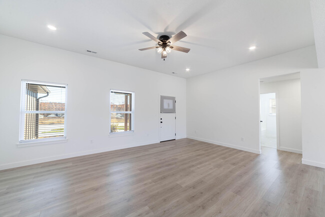 Foto del edificio - 4429 Stone Mountain Pkwy