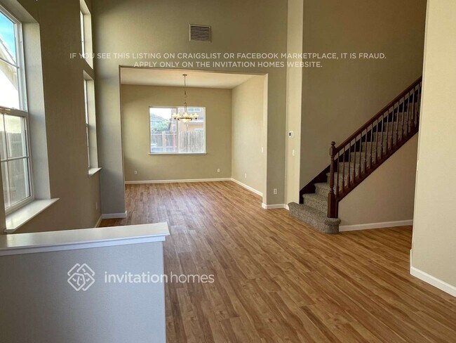 Foto del edificio - 116 Travertine Ave