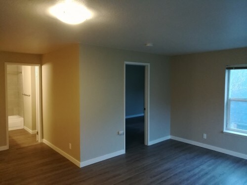Building Photo - 117 20th Ave E
