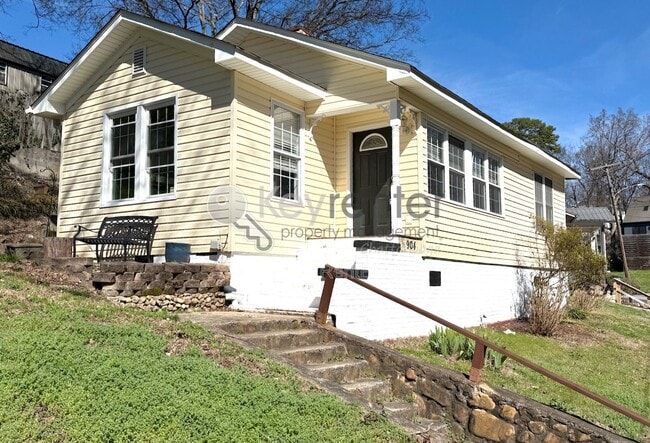 Photo - 904 Boylston St House