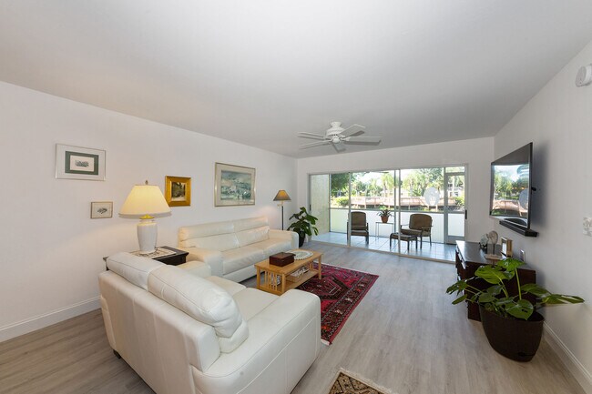 Foto del edificio - 1330 Yesica Ann Cir