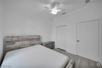 Building Photo - 365 Stella Maris Dr N