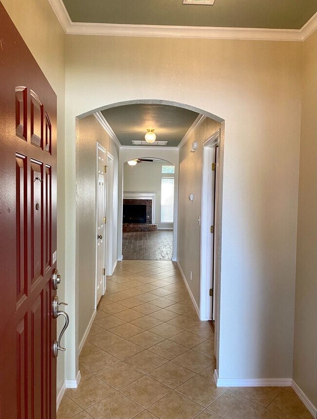 Building Photo - Union Schools 3 bed, 2, bath, 2 car garage