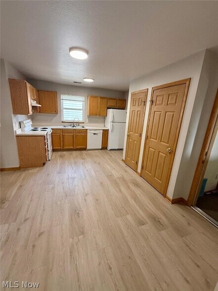 Foto del edificio - 77 W Wood St