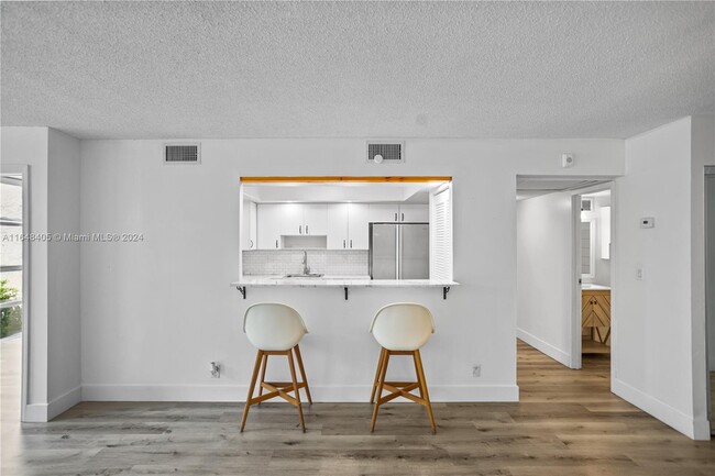Foto del edificio - 2101 Atlantic Shores Blvd