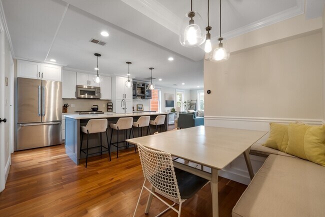 Foto del edificio - 377 K St