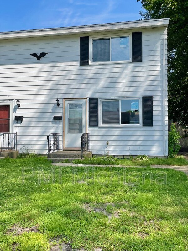 Building Photo - 4422 Huron Cir