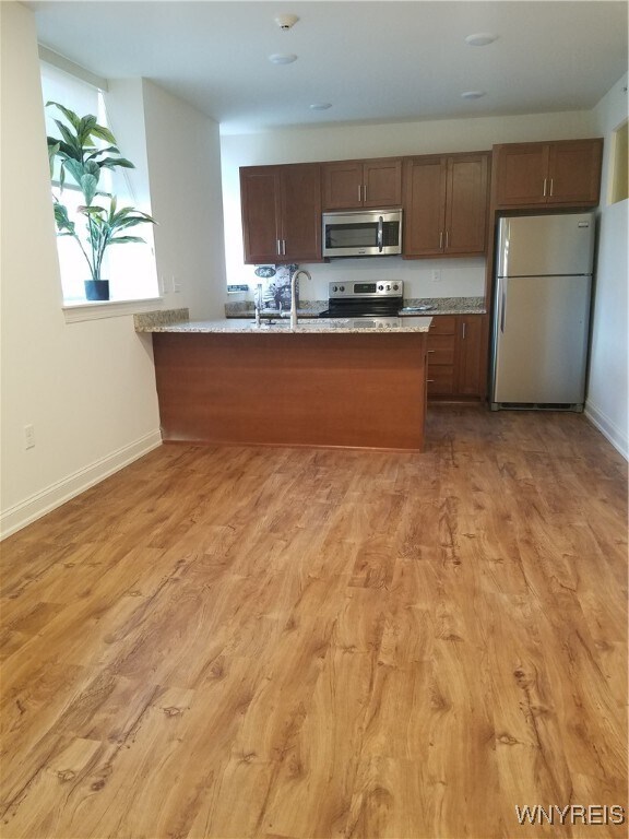 Foto del edificio - 591 Terrace Blvd