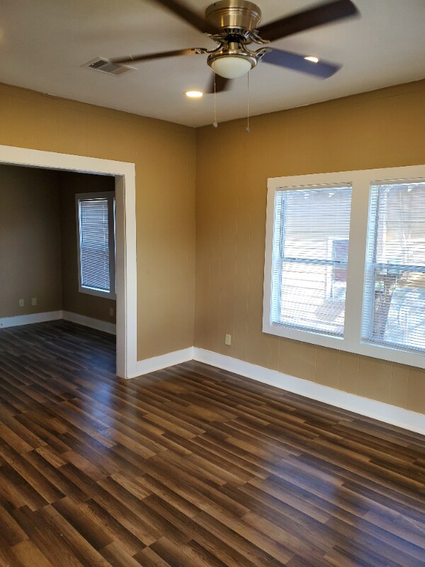 907 E Jackson St, El Campo, TX 77437 House Rental in El Campo, TX