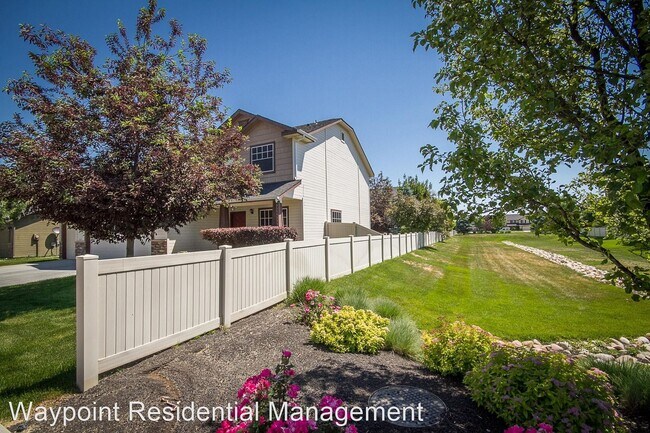 Building Photo - 4 br, 2.5 bath House - 3886 S Picasso Ave