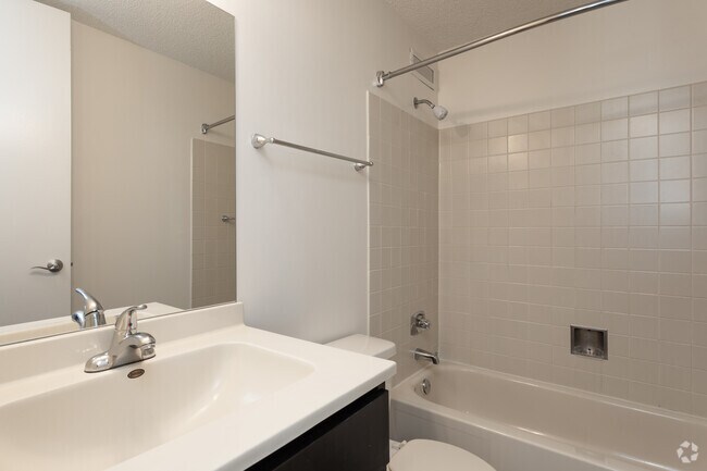 Building Photo - Presidential Towers