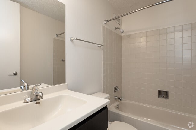 Building Photo - Presidential Towers