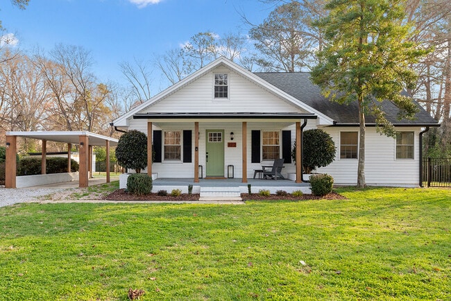Building Photo - 4112 Saint James Church Rd