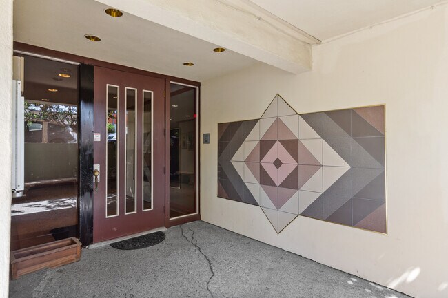 Foto del edificio - 555 Jean St