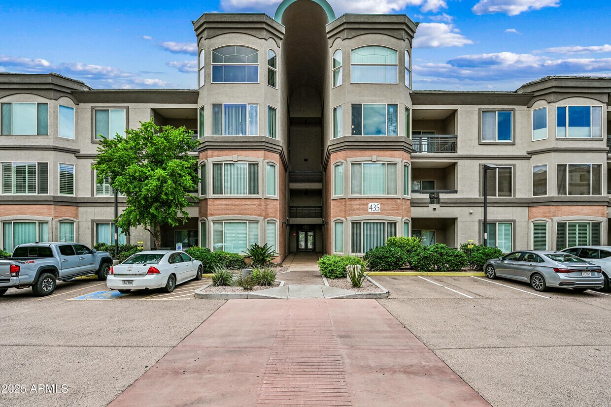 Foto principal - 435 W Rio Salado Pkwy
