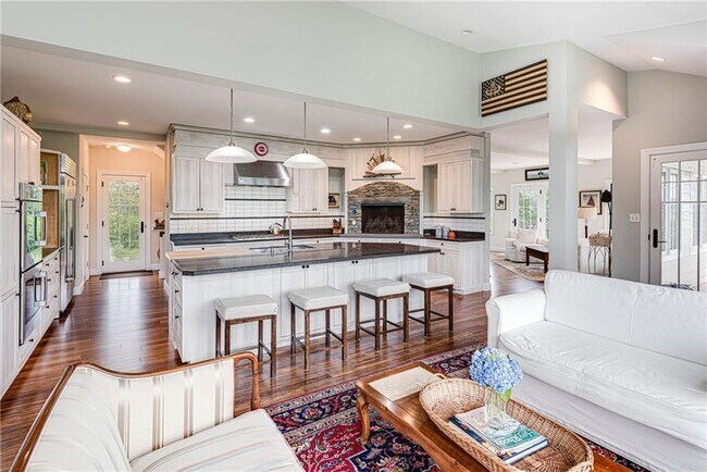 Foto del edificio - 550 Paradise Ave