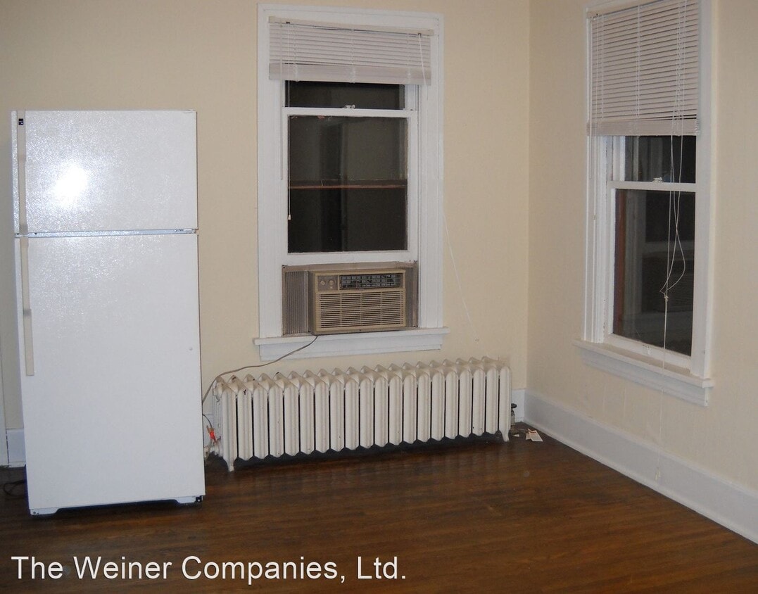 Primary Photo - 704 W Nevada St