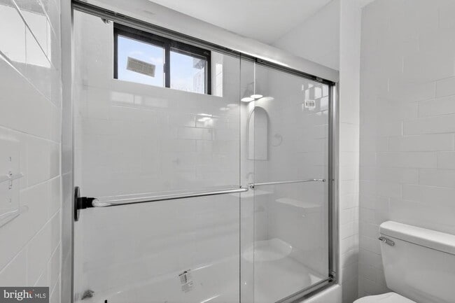 Foto del edificio - 712 N American St