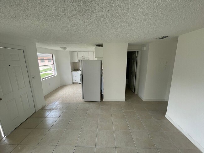 Foto del edificio - 5315 Avery Rd