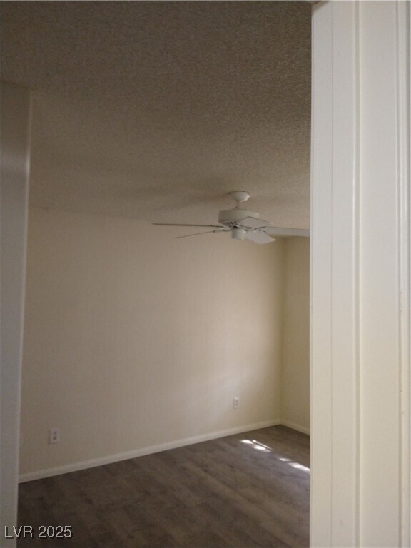 Foto del edificio - 1608 N Torrey Pines Dr