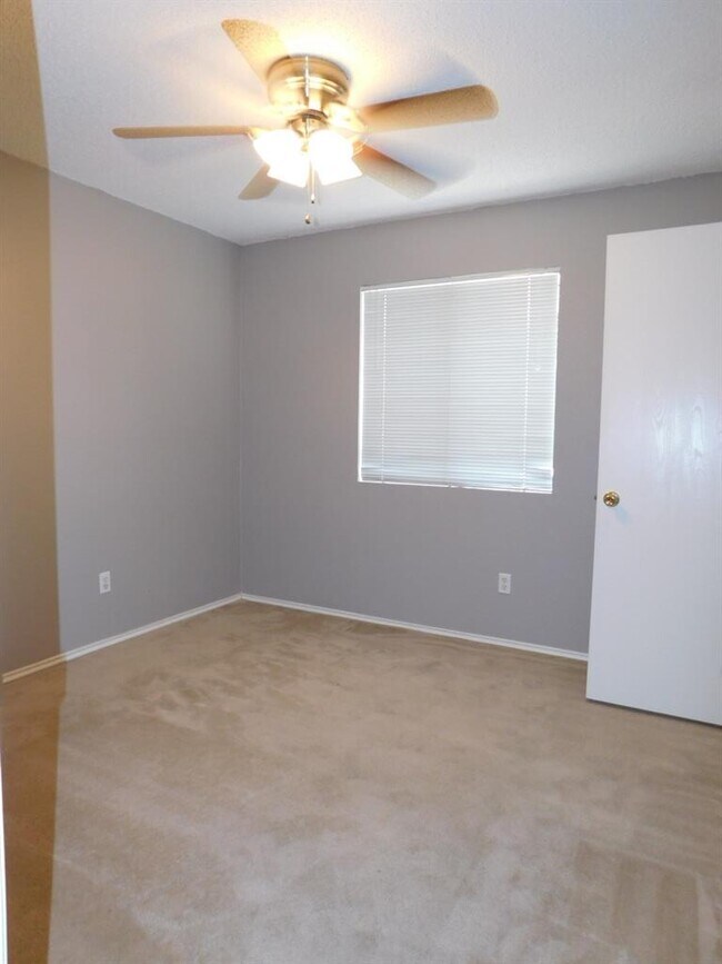 Building Photo - 1509 Black Locust Drive West