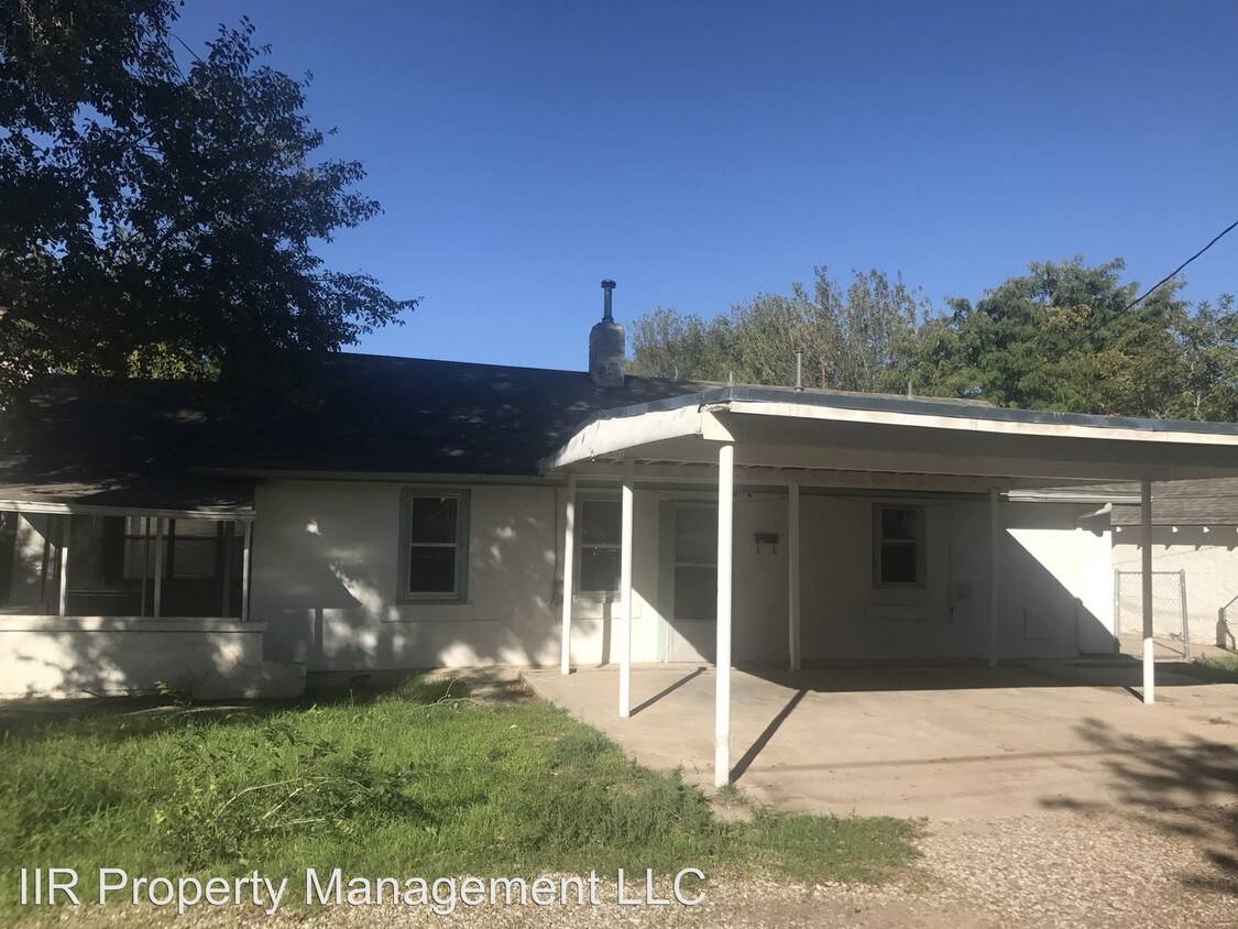Foto principal - 1 br, 1 bath House - 705 W. 5th St