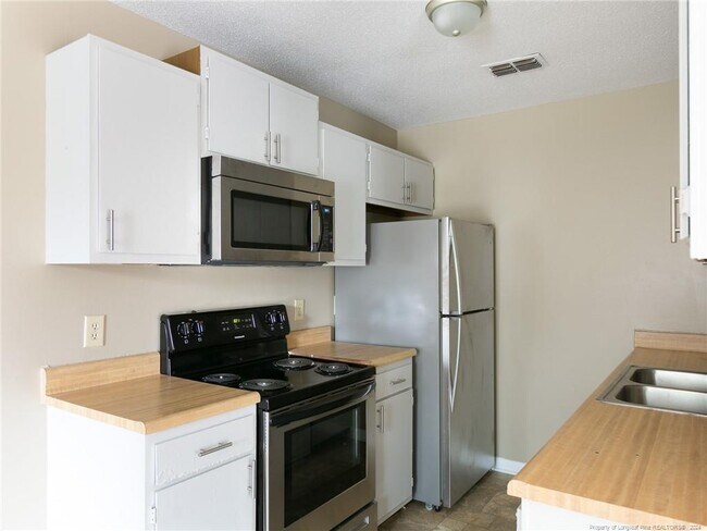 Foto del edificio - 630 Mosswood Ln