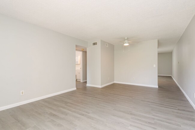 Foto del edificio - 2262 Swedish Dr