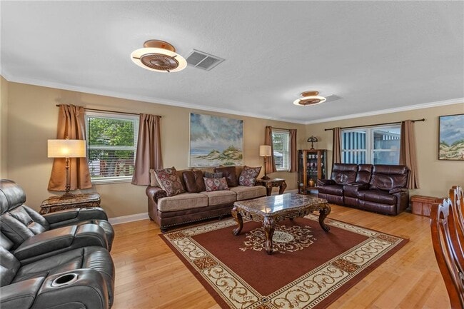 Building Photo - 2622 Hibiscus Ct