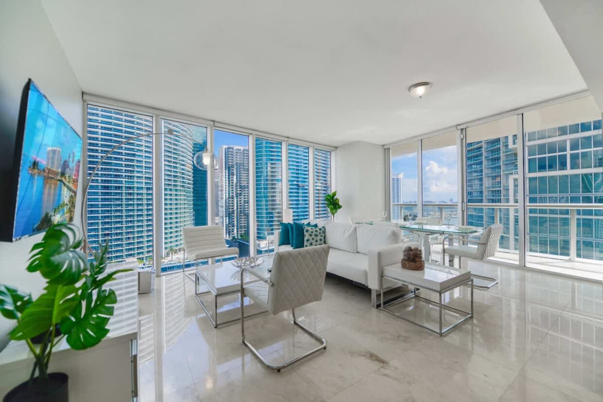 Foto principal - 485 Brickell Ave