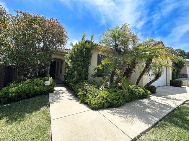 Building Photo - 22832 Canyon View Dr