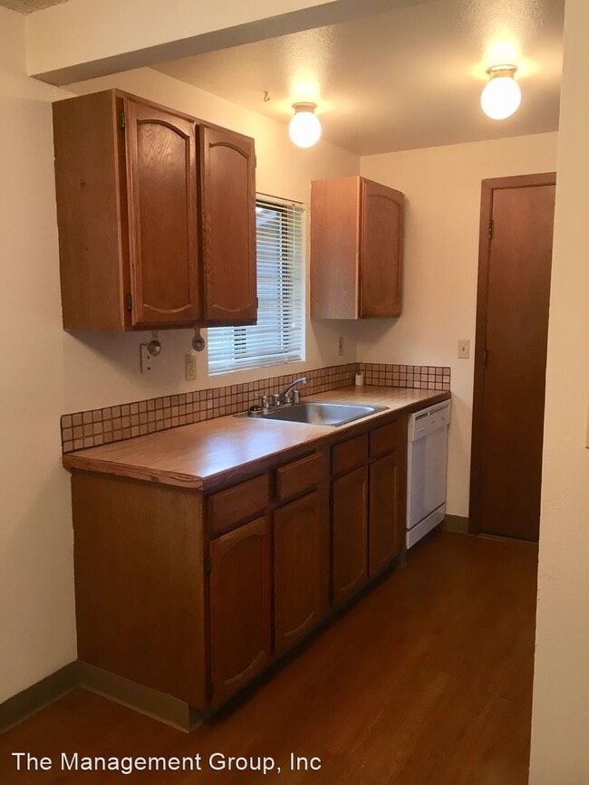 Building Photo - 2 br, 1 bath House - 3317 Addy Street