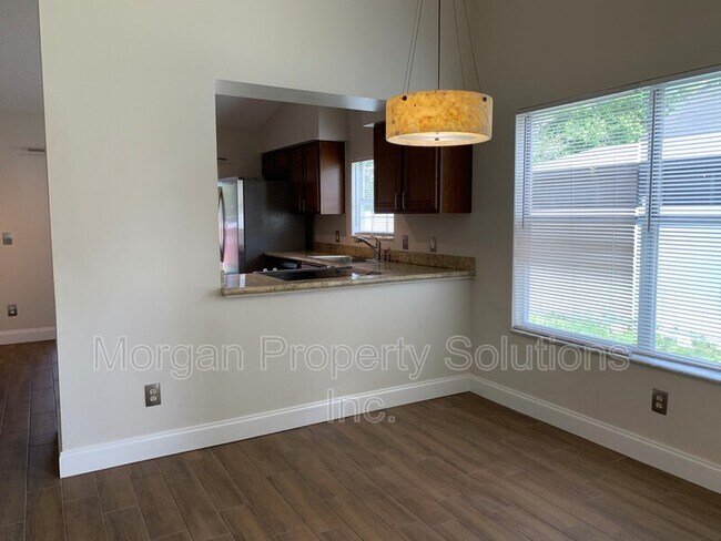 Foto del edificio - 9981 Triple Crown Cir